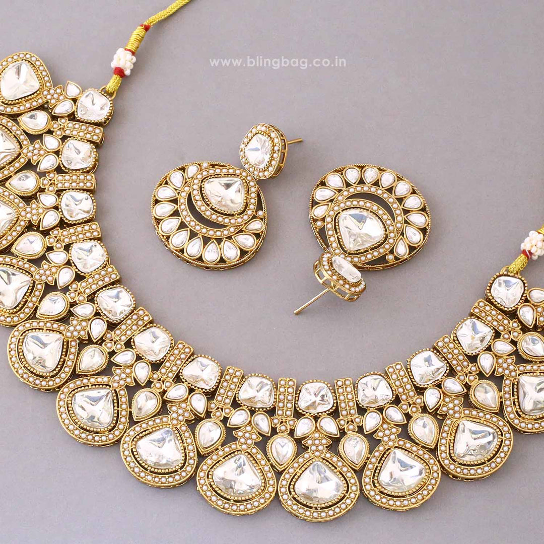 Ivory Aarna Kundan Jewellery Set