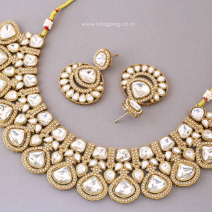 Ivory Aarna Kundan Jewellery Set