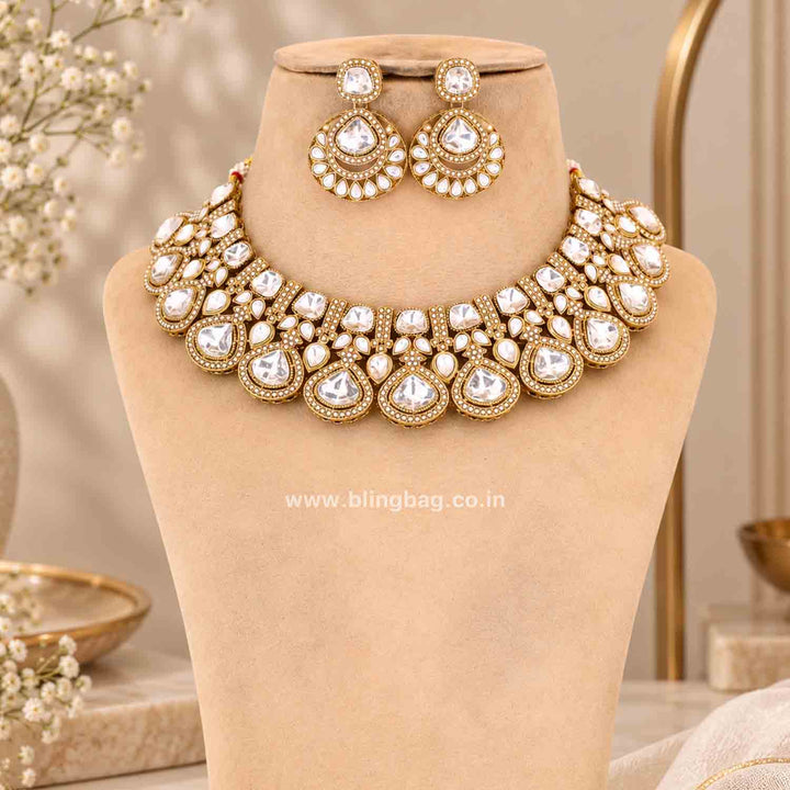 Ivory Aarna Kundan Jewellery Set