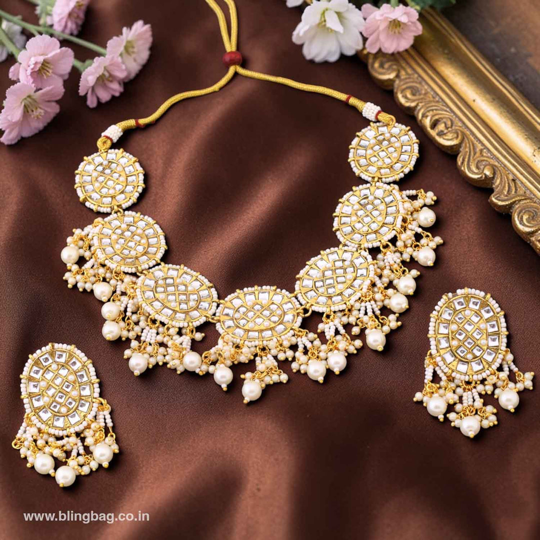 Ivory Aarohia Kundan Jewellery Set