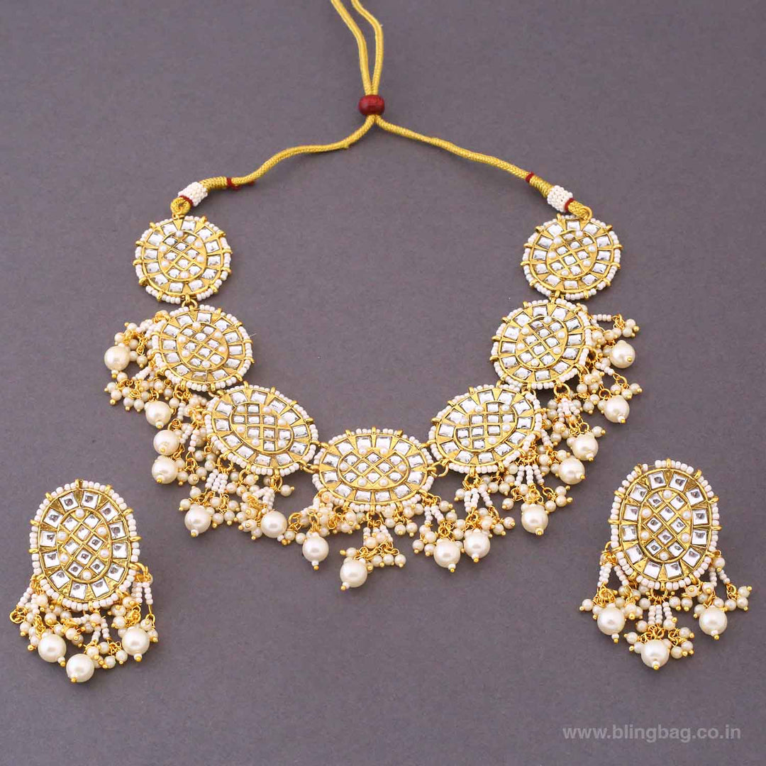 Ivory Aarohia Kundan Jewellery Set