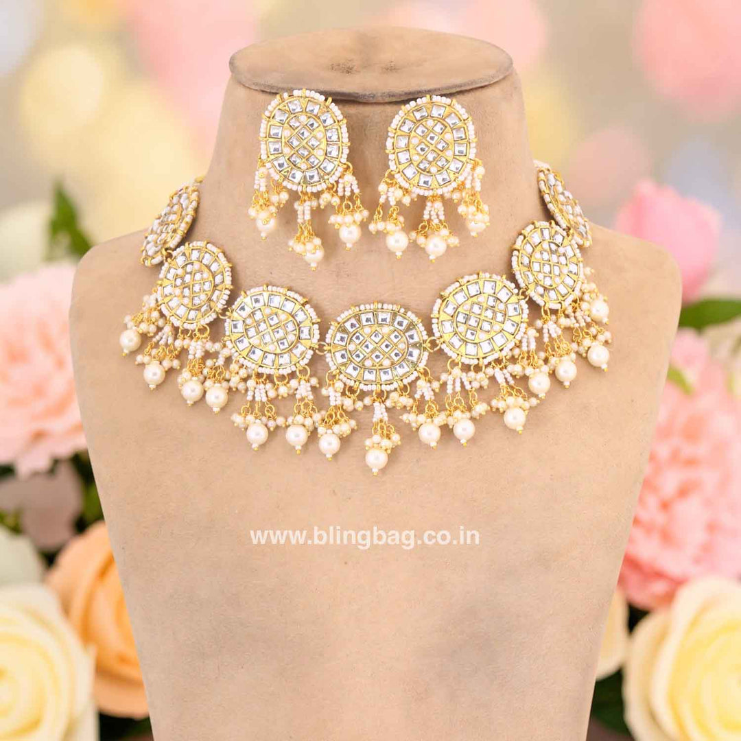 Ivory Aarohia Kundan Jewellery Set