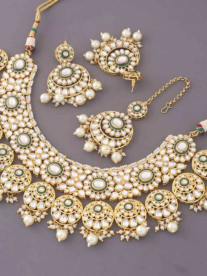 Ivory Aarti Jewellery Set