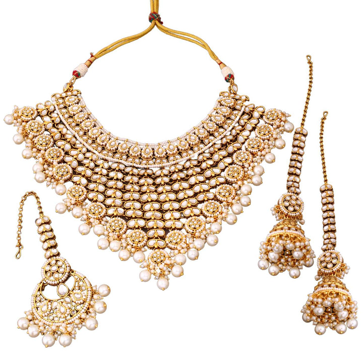 Ivory Aarya Kundan Jewellery Set