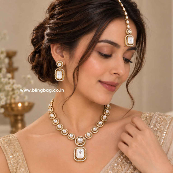 Ivory Aaryani Kundan Jewellery Set