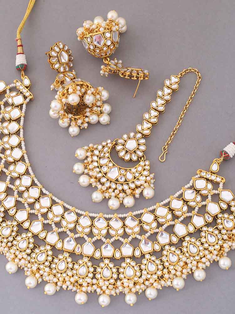 Ivory Abhaya Kundan Jewellery Set