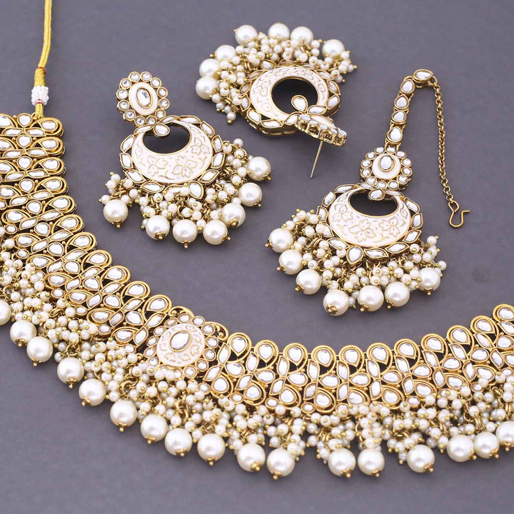 Ivory Aditni Kundan Jewellery Set