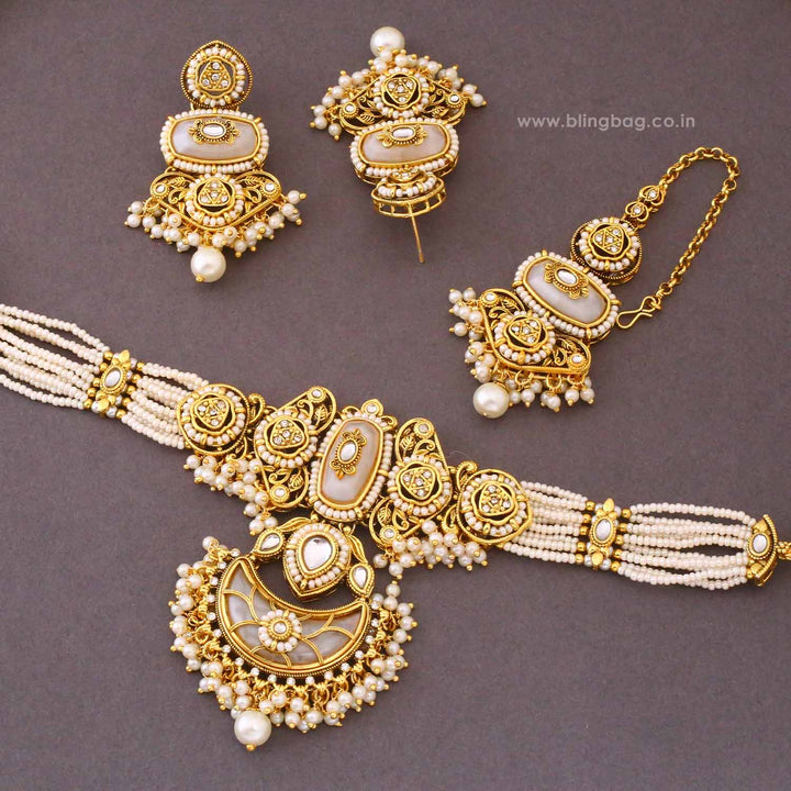 Ivory Ahanvi Kundan Jewellery Set - New Arrival