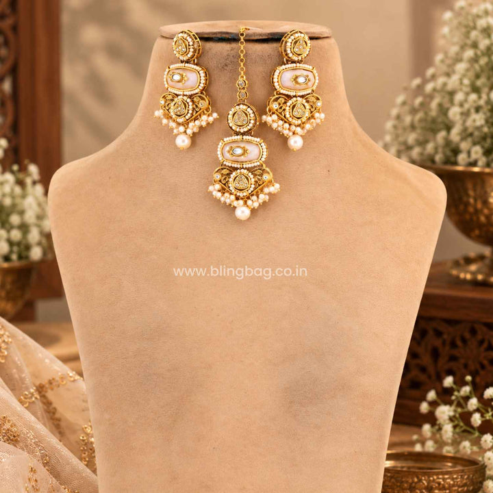Ivory Ahanvi Kundan Jewellery Set - New Arrival