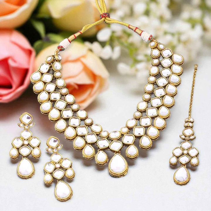 Ivory Ahlami Kundan Jewellery Set