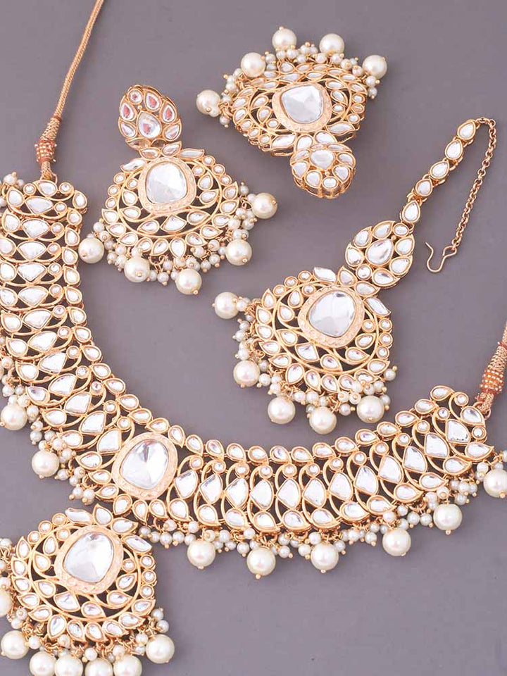 Ivory Aigiri Jewellery Set