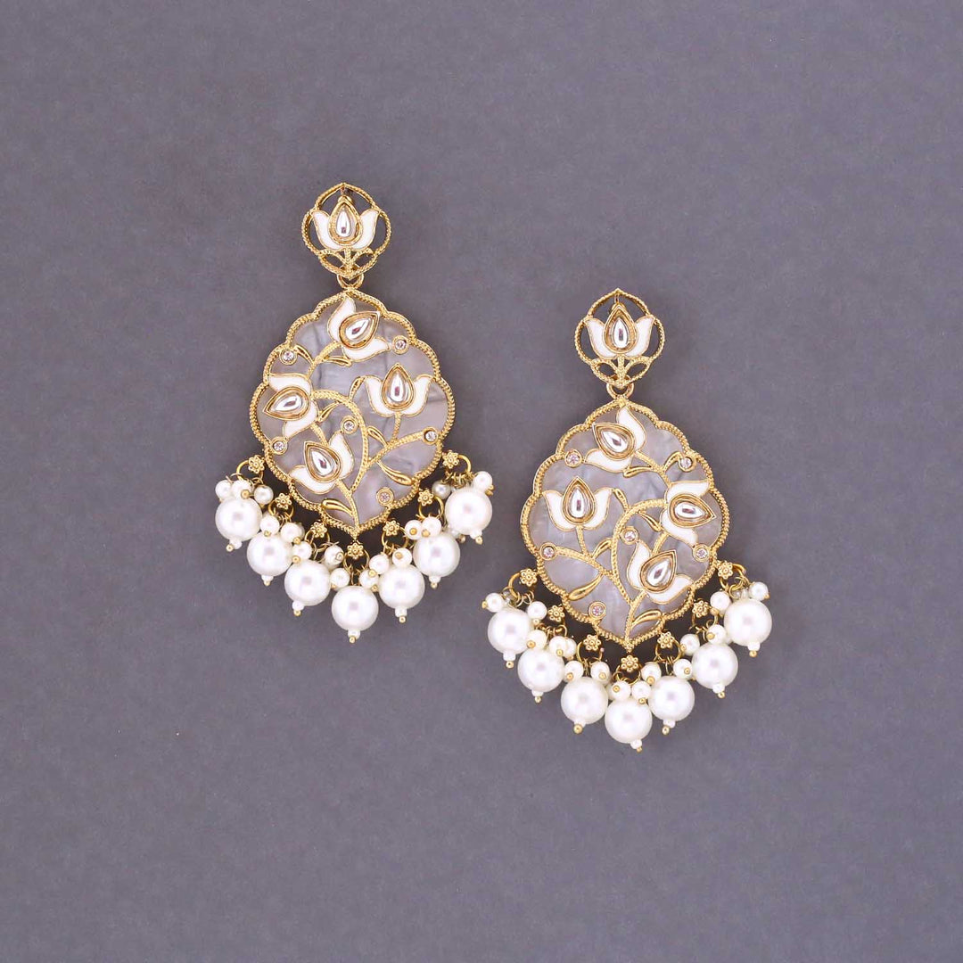 Ivory Almas Chandbalis