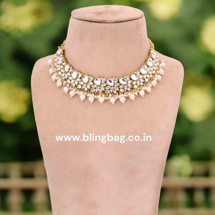 Ivory Alvita Kundan Jewellery Set