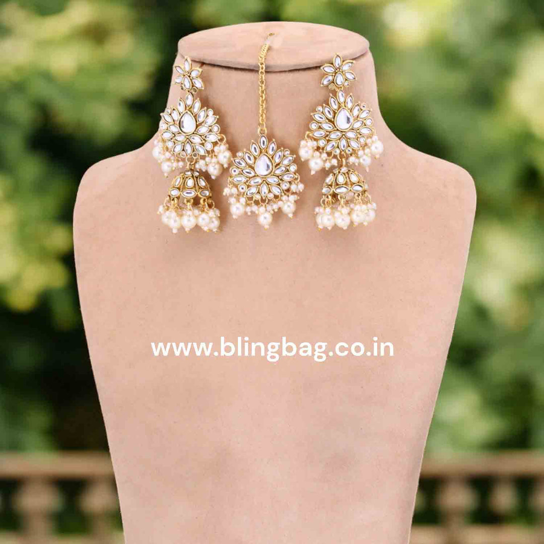Ivory Alvita Kundan Jewellery Set