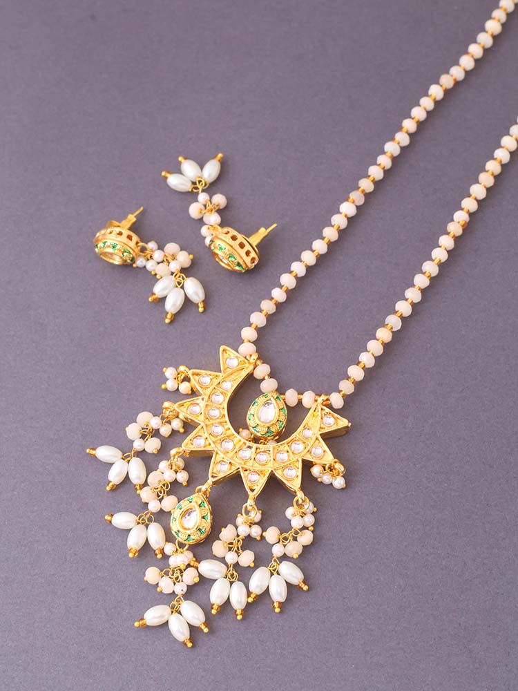 Golden Ananya Pendant Set