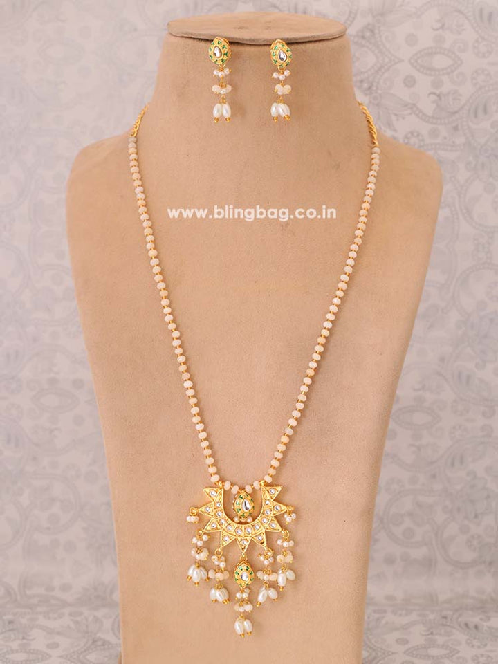 Golden Ananya Pendant Set