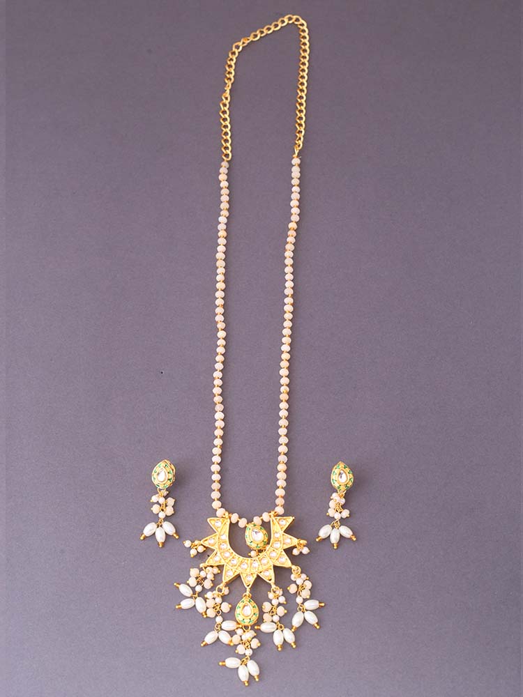 Golden Ananya Pendant Set