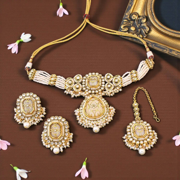 Ivory Ananyaita Kundan Jewellery Set
