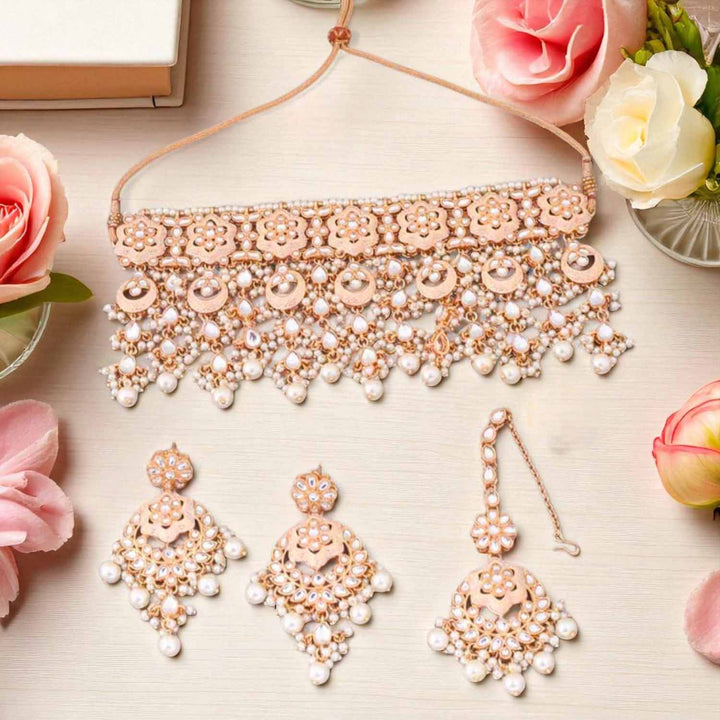 Ivory Ankita Kundan Jewellery Set