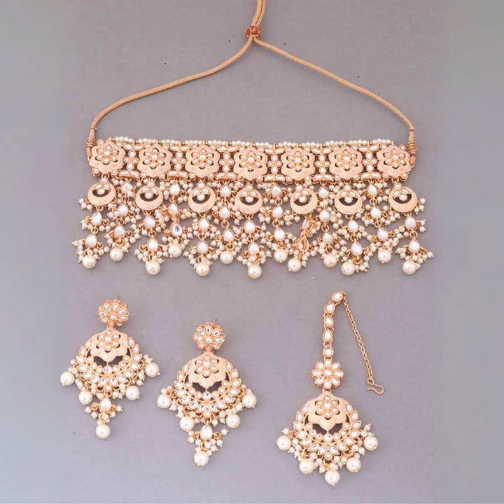 Ivory Ankita Kundan Jewellery Set