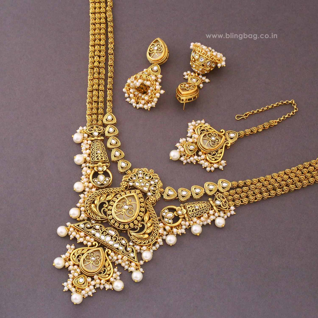 Ivory Anvitha Kundan Jewellery Set - New Arrival