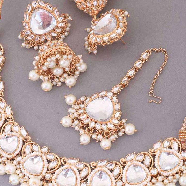 Ivory Apurna Kundan Jewellery Set