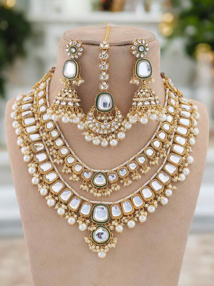 Ivory Archisha Kundan Jewellery Set