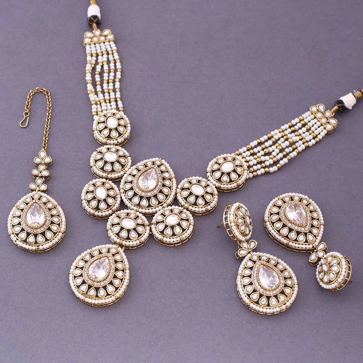 Ivory Aryani Kundan Jewellery Set