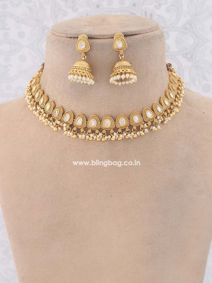 Ivory Ashavari Jewellery Set