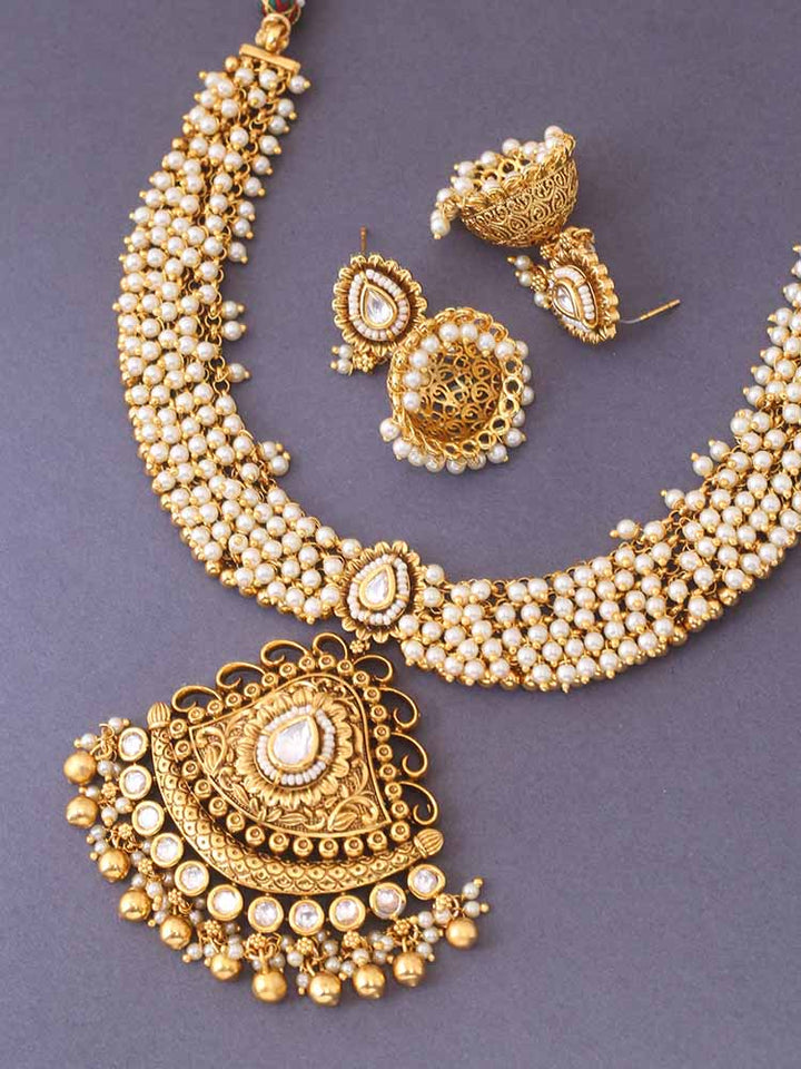 Golden Athulya Rajwadi Set