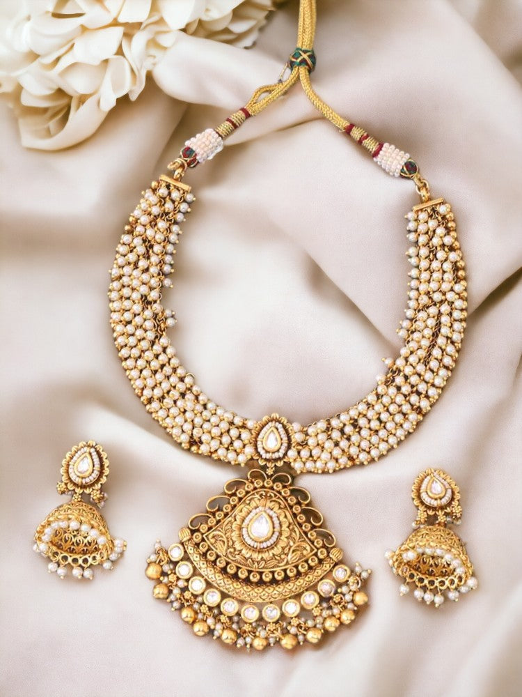 Golden Athulya Rajwadi Set