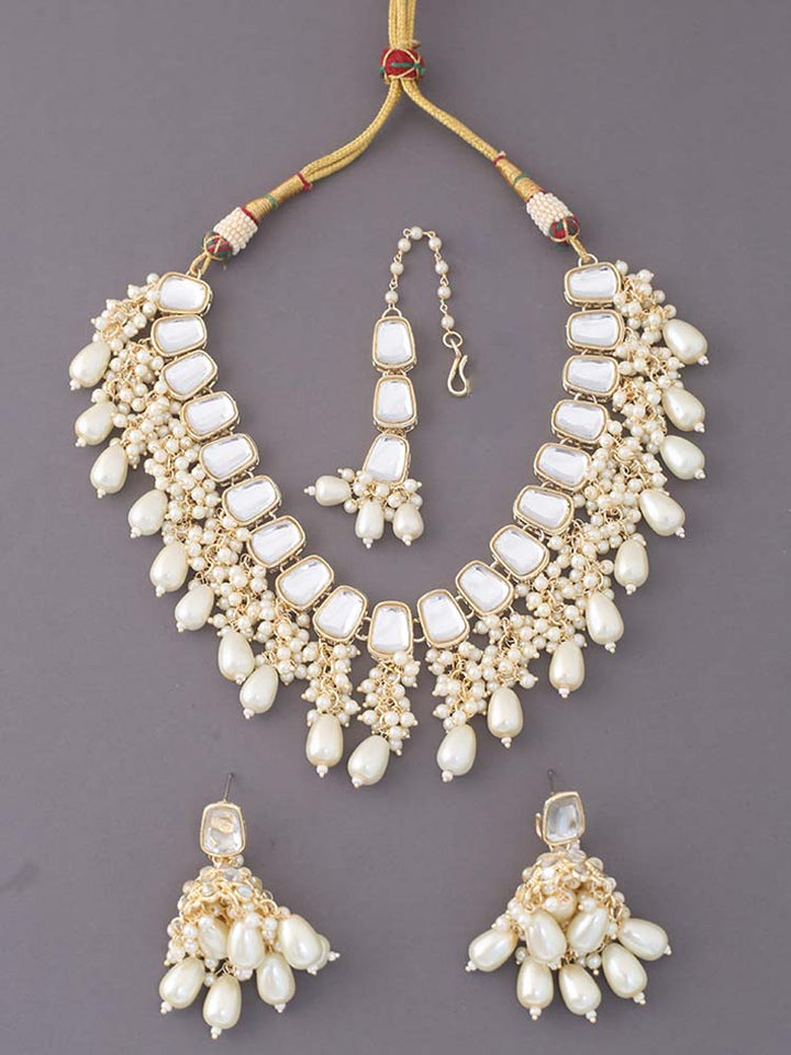 Ivory Avantika Jewellery Set