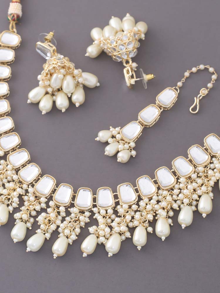 Ivory Avantika Jewellery Set