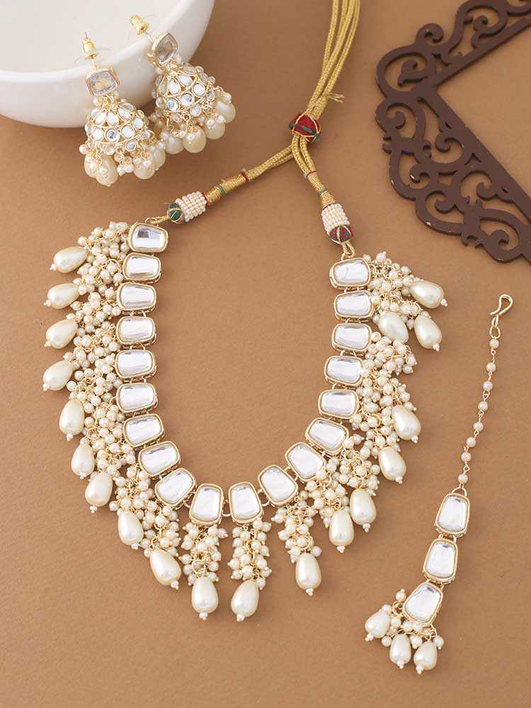 Ivory Avantika Jewellery Set