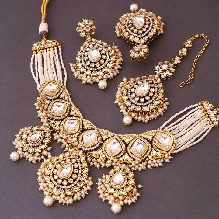 Ivory Bhavya Kundan Jewellery Set