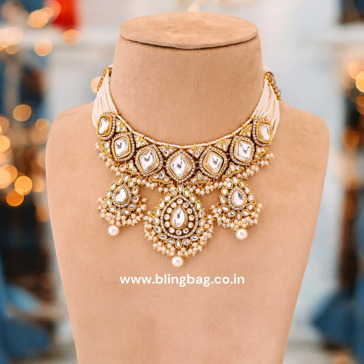 Ivory Bhavya Kundan Jewellery Set