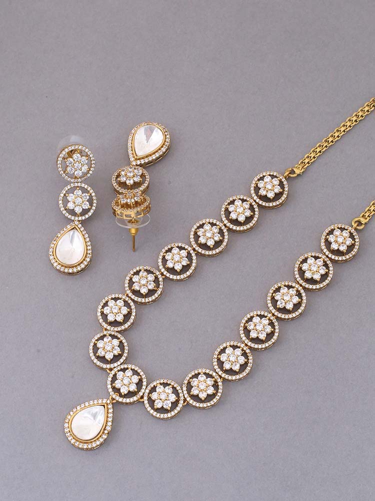 Ivory Celeste Jewellery Set