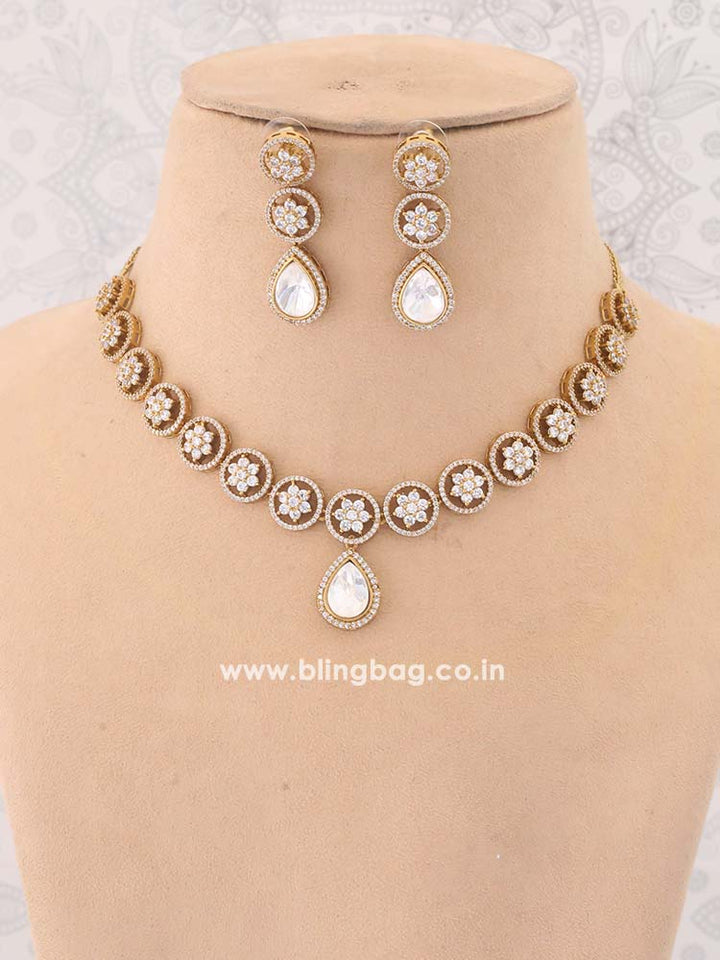 Ivory Celeste Jewellery Set