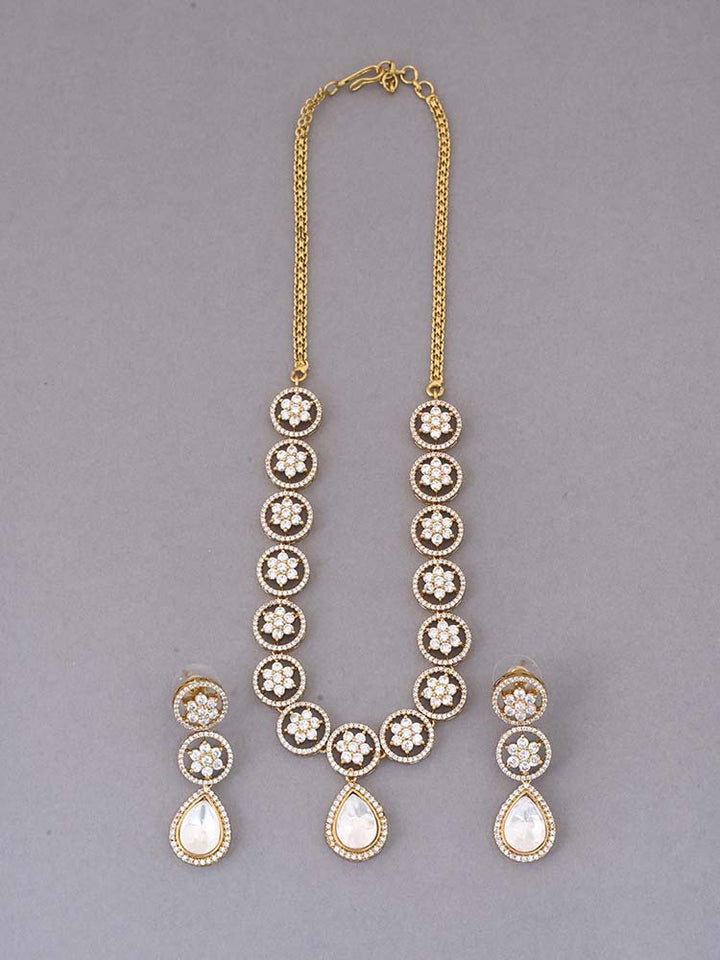 Ivory Celeste Jewellery Set