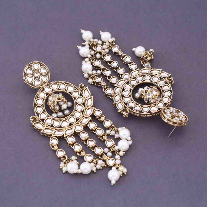 Ivory Chaitra Chandbalis