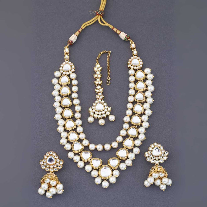 Ivory Virika Kundan Jewellery Set