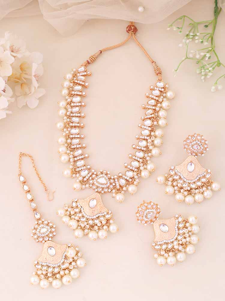 Ivory Cheshta Kundan Jewellery Set