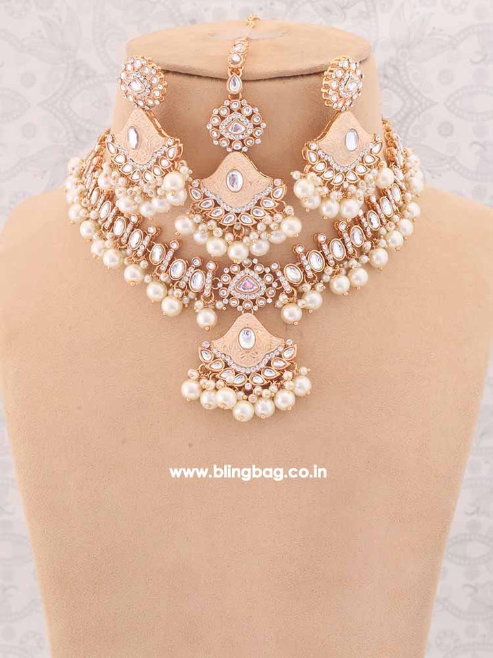 Ivory Cheshta Kundan Jewellery Set