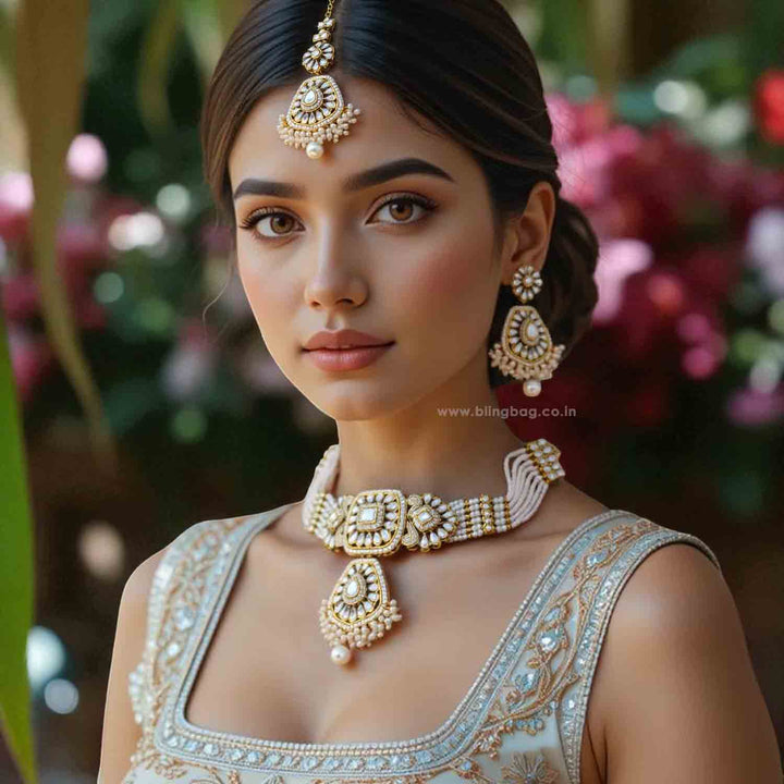 Ivory Dakshina Kundan Jewellery Set