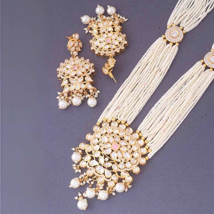 Ivory Darika Kundan Jewellery Set