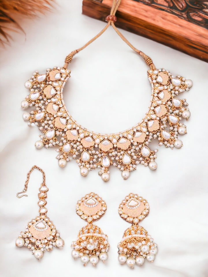Ivory Dhamini Jewellery Set