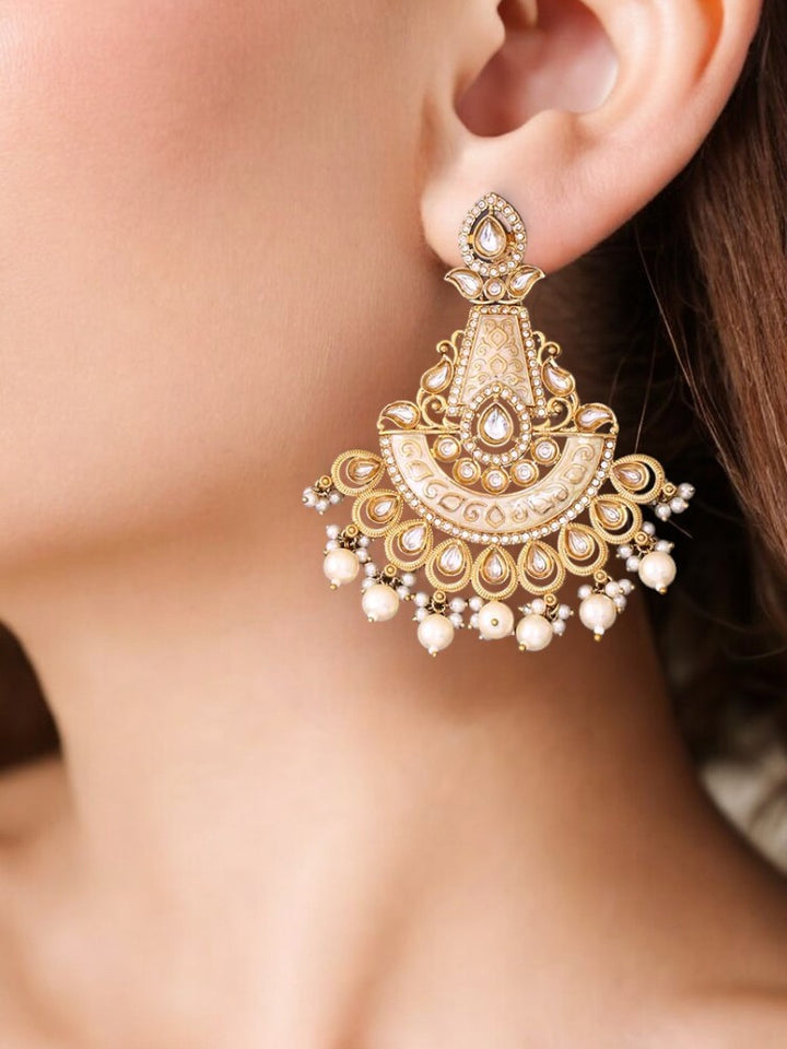 Ivory Dhanshree Chandbalis