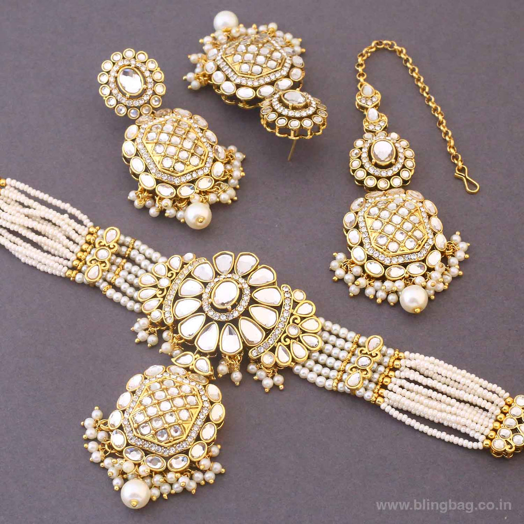 Ivory Dharini Kundan Jewellery Set