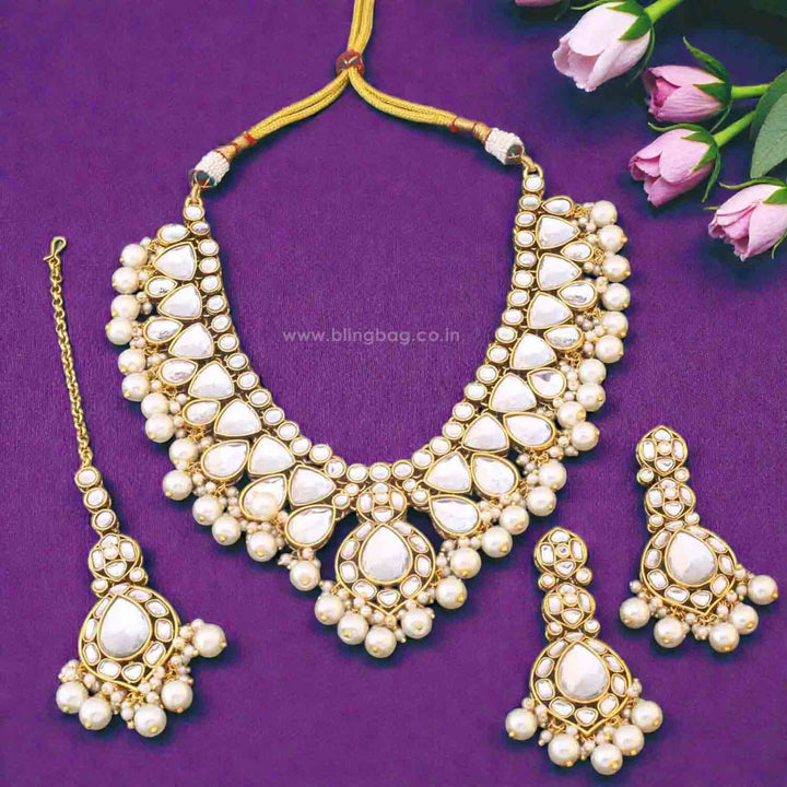 Ivory Divita Kundan Jewellery Set