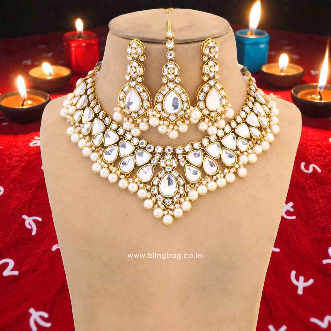 Ivory Divita Kundan Jewellery Set